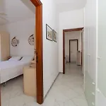 Gelsimori 50 Meters From The Apartman Otranto
