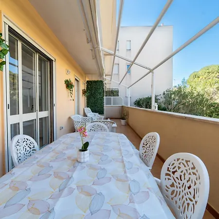 Gelsimori 50 Meters From The * Otranto