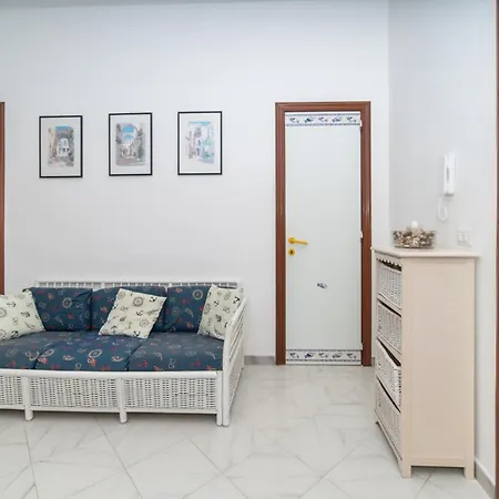 Gelsimori 50 Meters From The Otranto