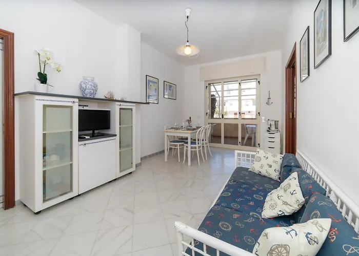 Апартаменти Gelsimori 50 Meters From The *